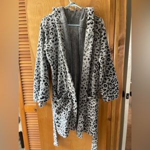 VS PINK Luxury Sherpa Robe M/L